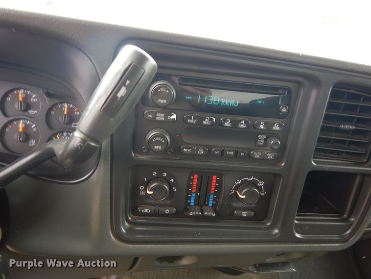 image for item KR9793 2006 Chevrolet Silverado 1500  Crew Cab pickup truck