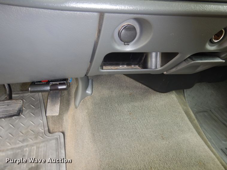 image for item KR9793 2006 Chevrolet Silverado 1500  Crew Cab pickup truck