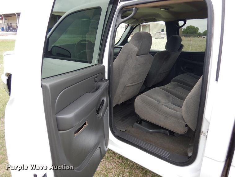 image for item KR9793 2006 Chevrolet Silverado 1500  Crew Cab pickup truck