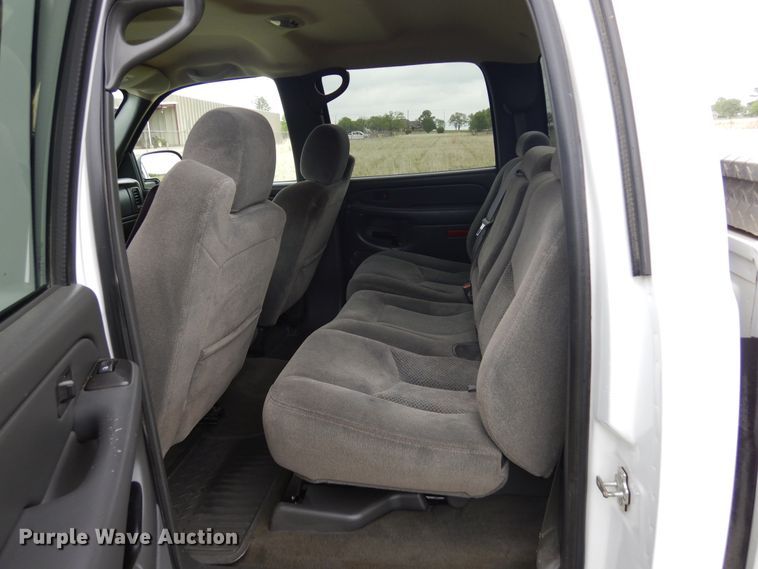 image for item KR9793 2006 Chevrolet Silverado 1500  Crew Cab pickup truck