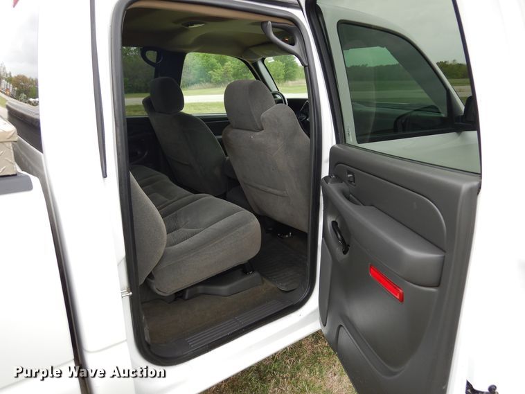 image for item KR9793 2006 Chevrolet Silverado 1500  Crew Cab pickup truck