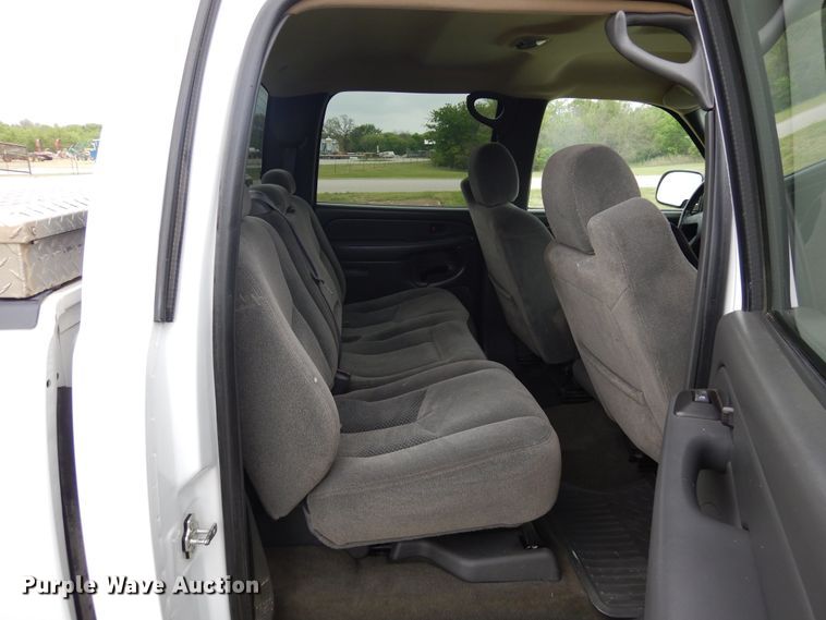 image for item KR9793 2006 Chevrolet Silverado 1500  Crew Cab pickup truck