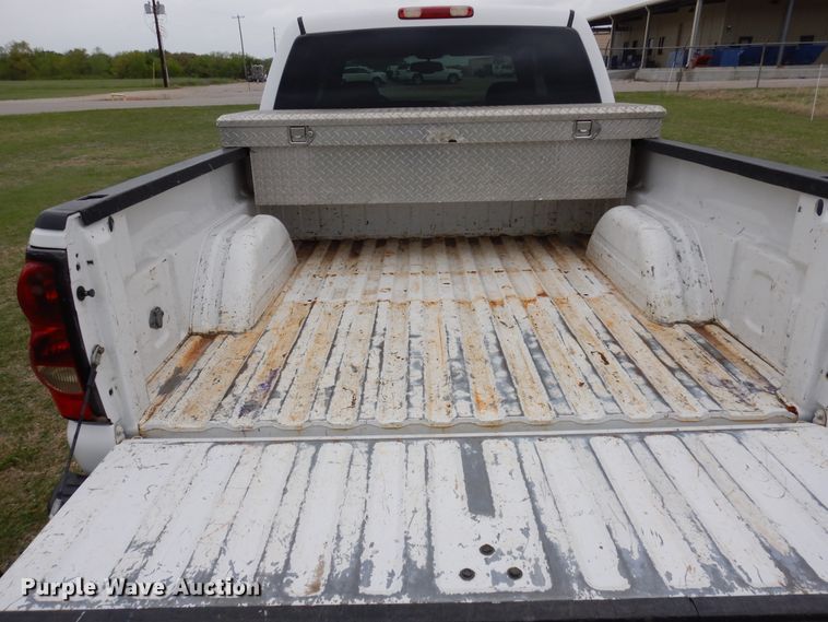 image for item KR9793 2006 Chevrolet Silverado 1500  Crew Cab pickup truck