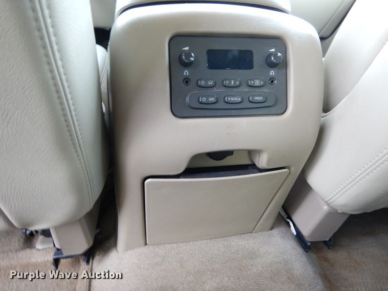 image for item KR9795 2004 Chevrolet Tahoe  SUV