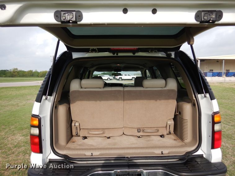 image for item KR9795 2004 Chevrolet Tahoe  SUV