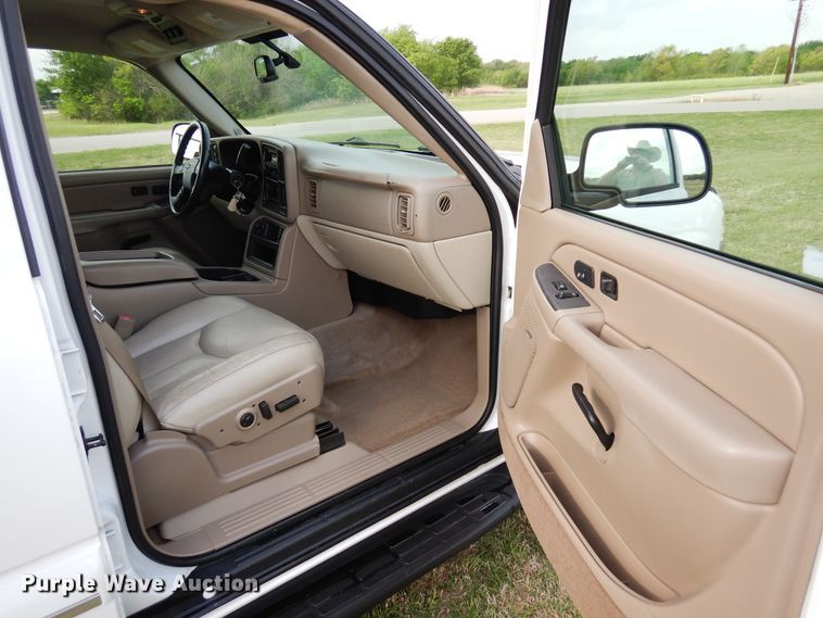 image for item KR9795 2004 Chevrolet Tahoe  SUV