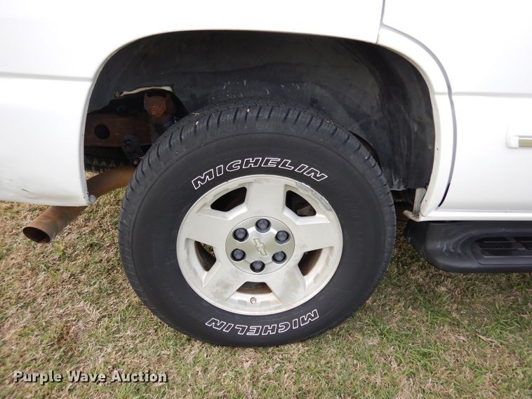 image for item KR9795 2004 Chevrolet Tahoe  SUV