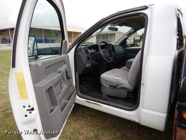 image for item KR9796 2007 Dodge Ram 3500HD  bale bed pickup truck