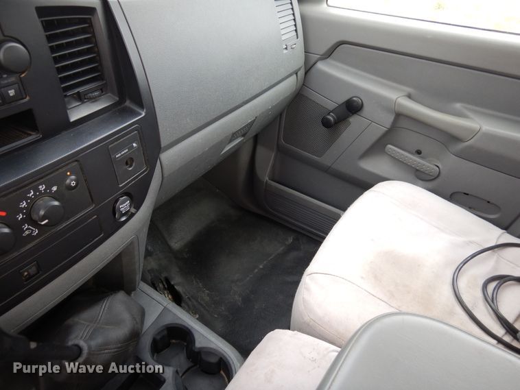 image for item KR9796 2007 Dodge Ram 3500HD  bale bed pickup truck