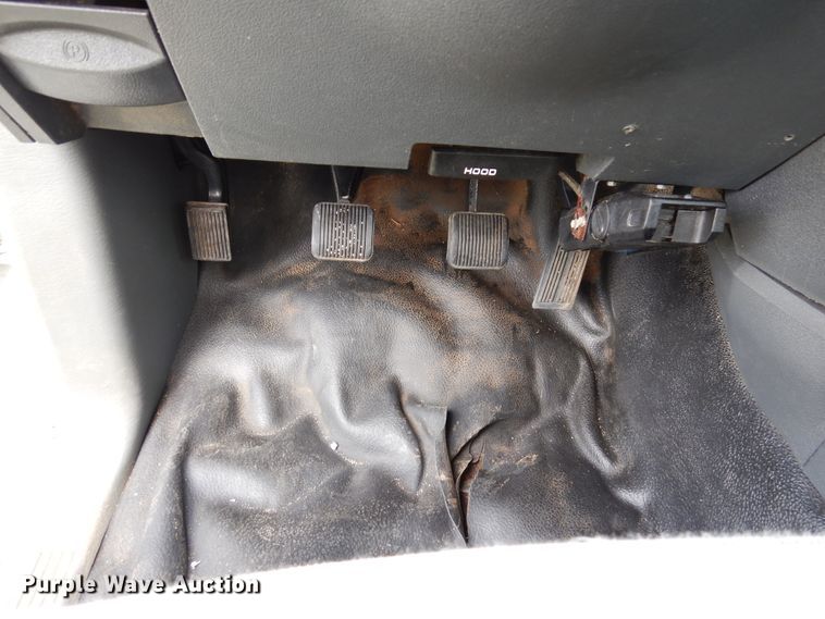 image for item KR9796 2007 Dodge Ram 3500HD  bale bed pickup truck