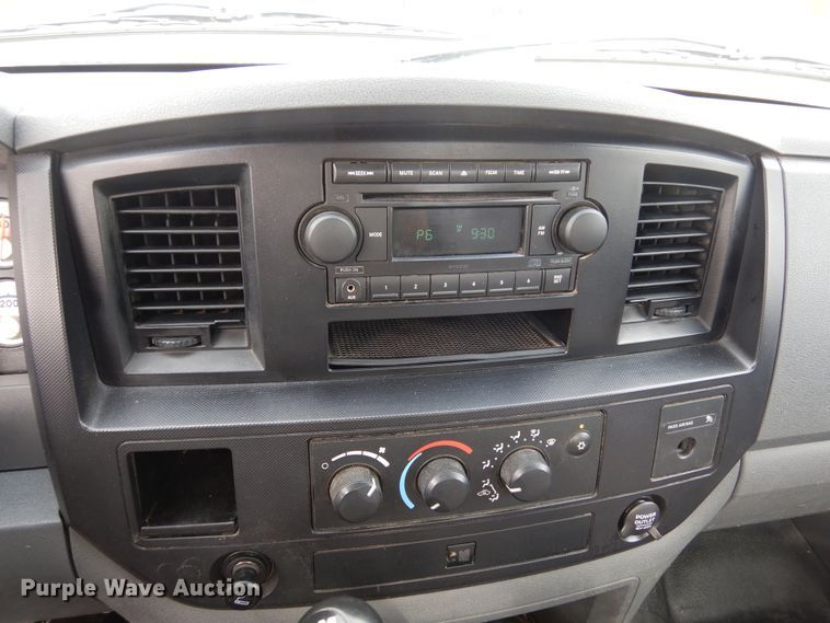 image for item KR9796 2007 Dodge Ram 3500HD  bale bed pickup truck