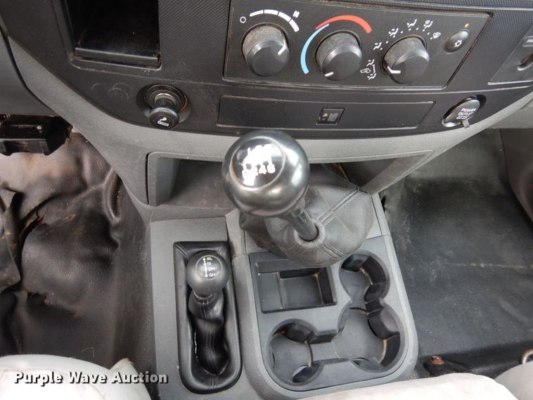 image for item KR9796 2007 Dodge Ram 3500HD  bale bed pickup truck