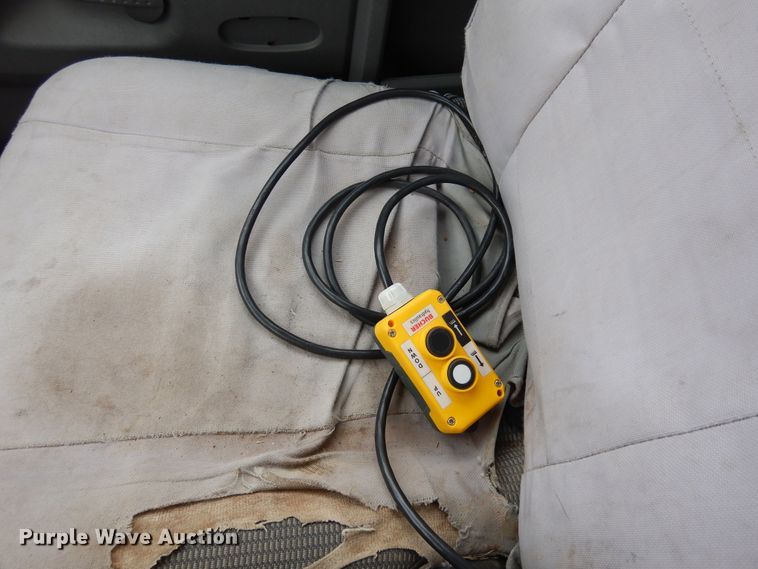 image for item KR9796 2007 Dodge Ram 3500HD  bale bed pickup truck