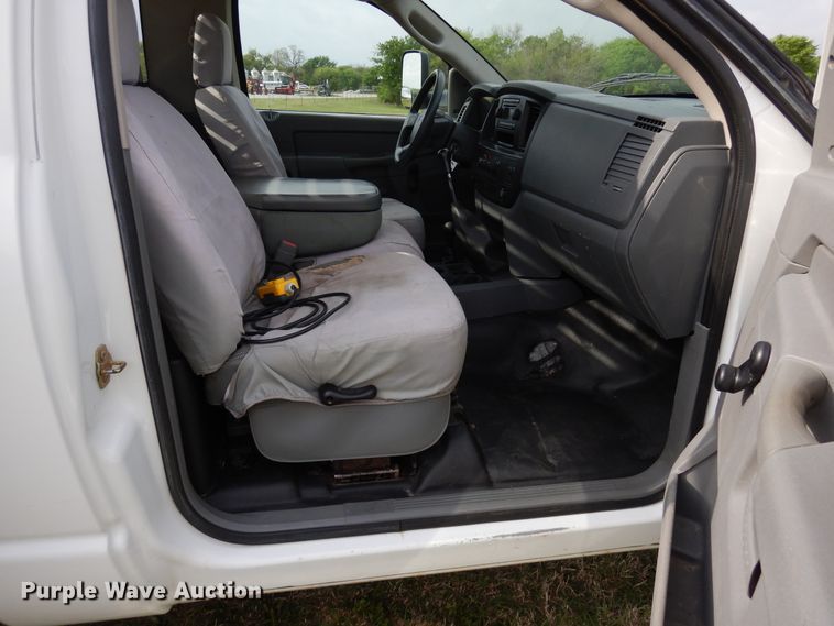 image for item KR9796 2007 Dodge Ram 3500HD  bale bed pickup truck