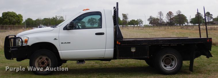 image for item KR9797 2007 Dodge Ram 3500HD  bale bed pickup truck