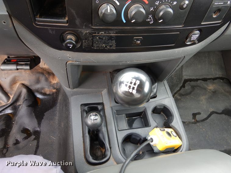 image for item KR9797 2007 Dodge Ram 3500HD  bale bed pickup truck