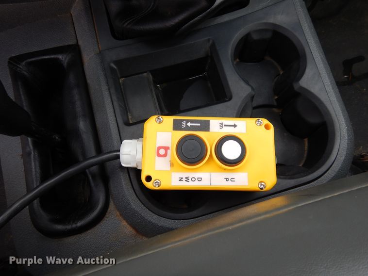 image for item KR9797 2007 Dodge Ram 3500HD  bale bed pickup truck