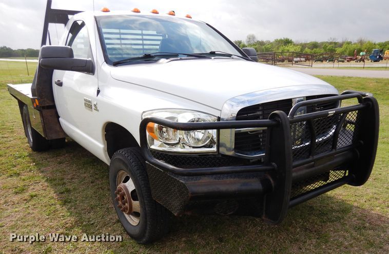 image for item KR9797 2007 Dodge Ram 3500HD  bale bed pickup truck