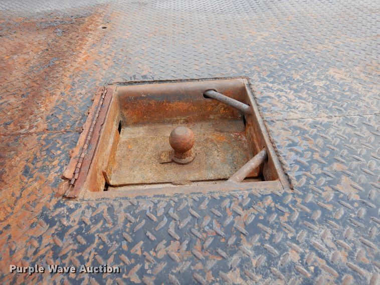 image for item KR9797 2007 Dodge Ram 3500HD  bale bed pickup truck