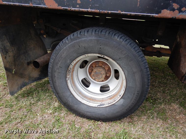 image for item KR9797 2007 Dodge Ram 3500HD  bale bed pickup truck