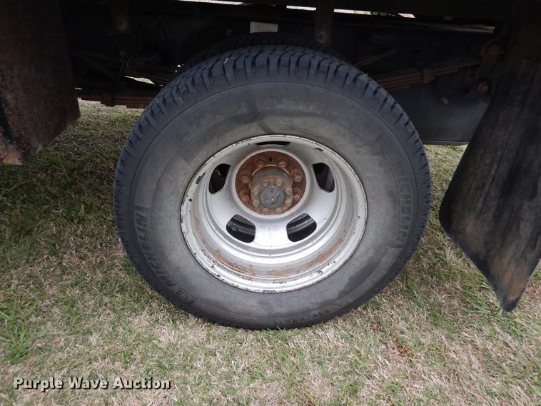 image for item KR9797 2007 Dodge Ram 3500HD  bale bed pickup truck