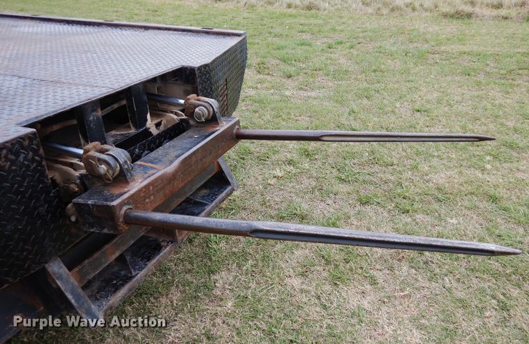 image for item KR9797 2007 Dodge Ram 3500HD  bale bed pickup truck