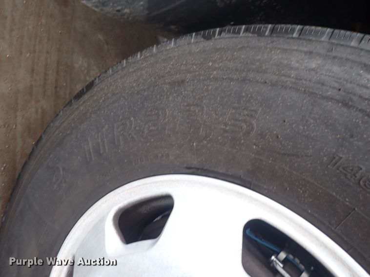 image for item DI1835 2012 Kenworth T800  semi truck