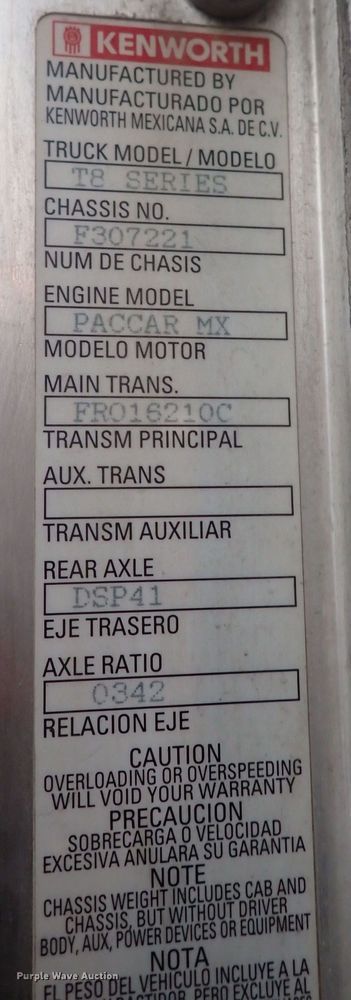 image for item DI1835 2012 Kenworth T800  semi truck