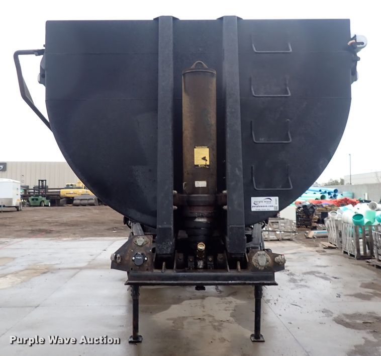 image for item DI1837 2002 Ranco  end dump trailer