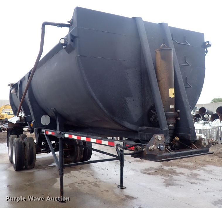 image for item DI1837 2002 Ranco  end dump trailer