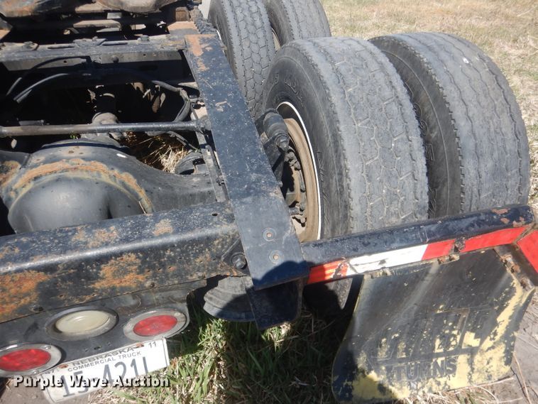 image for item DJ1253 2010 Freightliner Cascadia 113  semi truck