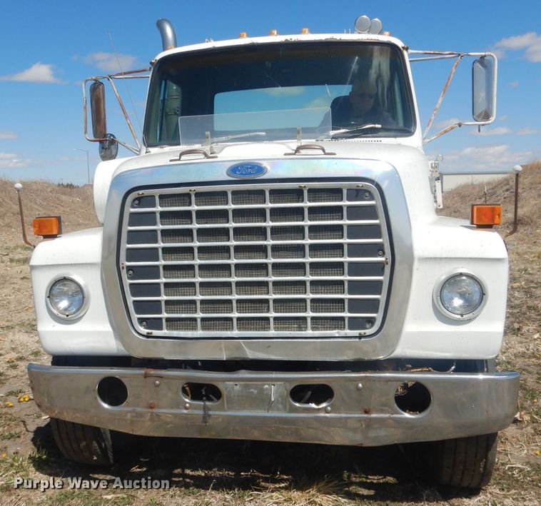 image for item DJ1257 1986 Ford LN9000  semi truck