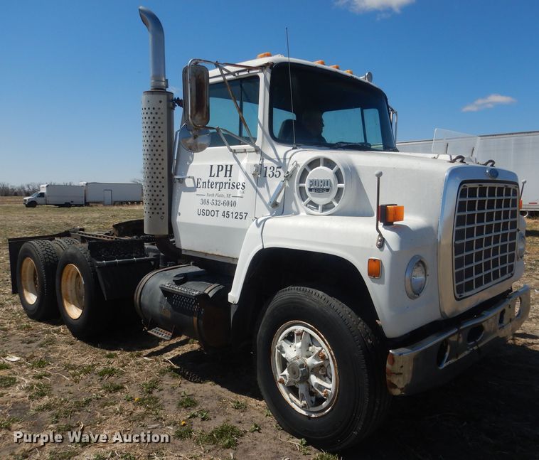 image for item DJ1257 1986 Ford LN9000  semi truck