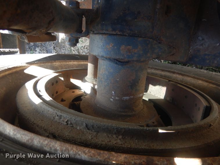 image for item DJ1257 1986 Ford LN9000  semi truck