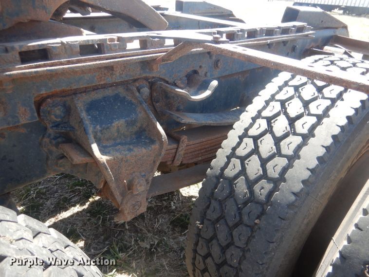 image for item DJ1257 1986 Ford LN9000  semi truck