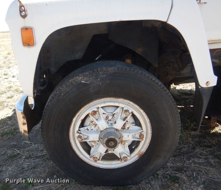 image for item DJ1257 1986 Ford LN9000  semi truck