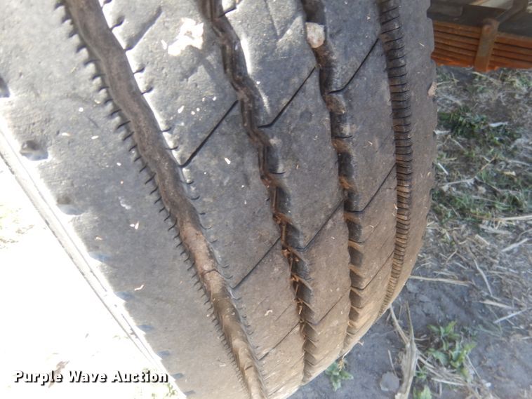 image for item DJ1257 1986 Ford LN9000  semi truck