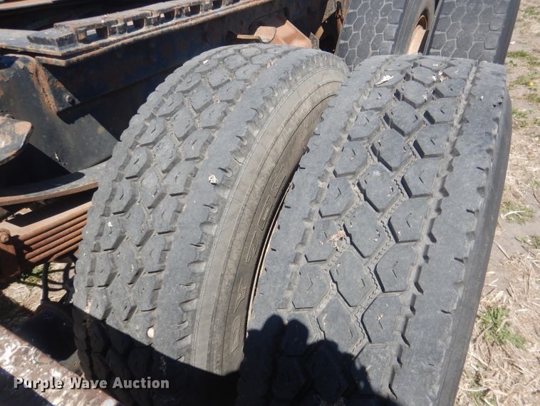 image for item DJ1257 1986 Ford LN9000  semi truck