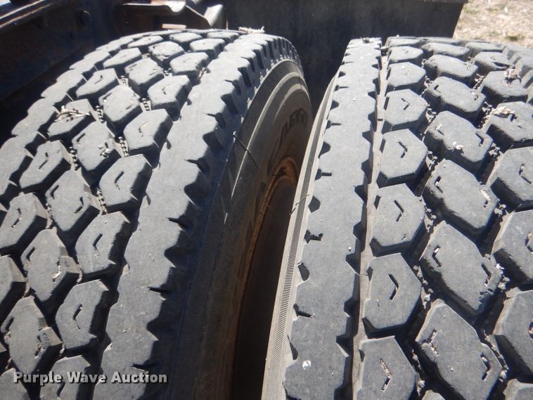 image for item DJ1257 1986 Ford LN9000  semi truck