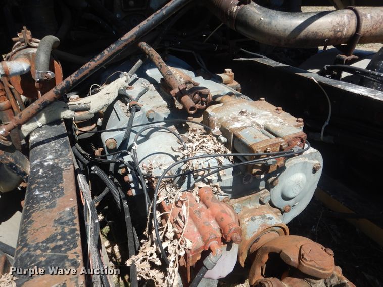 image for item DJ1258 1987 Mack MH613  semi truck