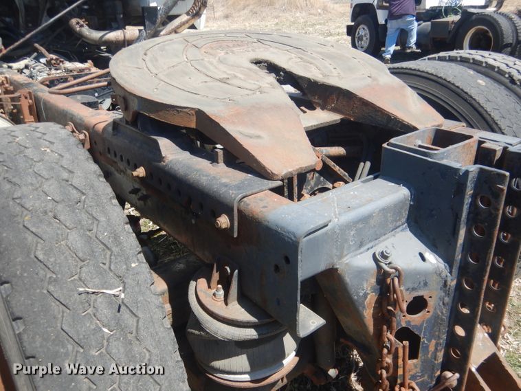 image for item DJ1258 1987 Mack MH613  semi truck