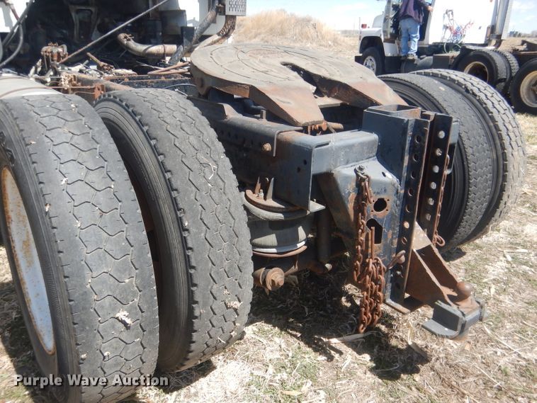 image for item DJ1258 1987 Mack MH613  semi truck