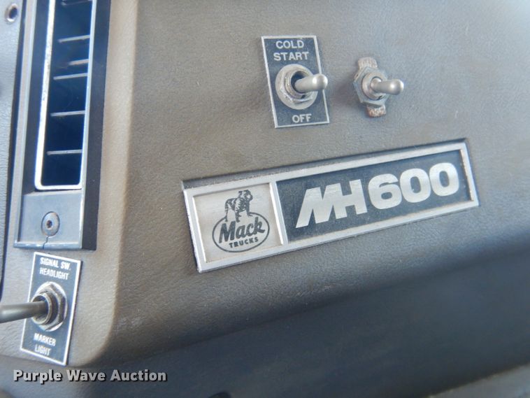 image for item DJ1258 1987 Mack MH613  semi truck