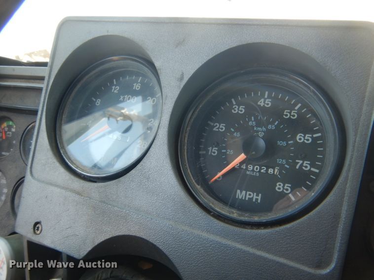 image for item DJ1258 1987 Mack MH613  semi truck