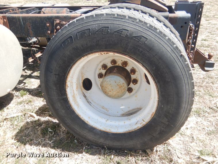 image for item DJ1258 1987 Mack MH613  semi truck