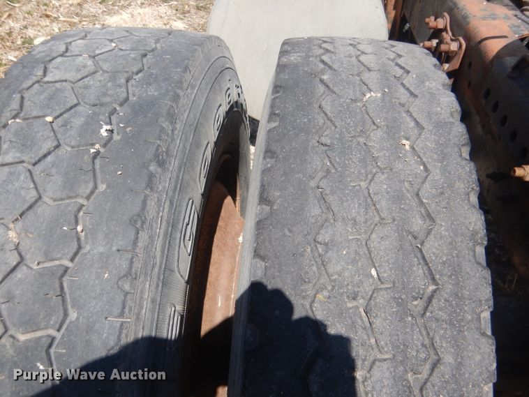 image for item DJ1258 1987 Mack MH613  semi truck