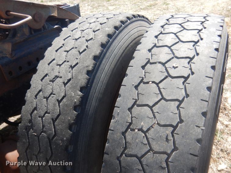 image for item DJ1258 1987 Mack MH613  semi truck