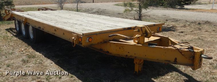 image for item DJ1300 L & L  equipment trailer