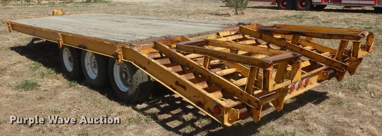 image for item DJ1300 L & L  equipment trailer