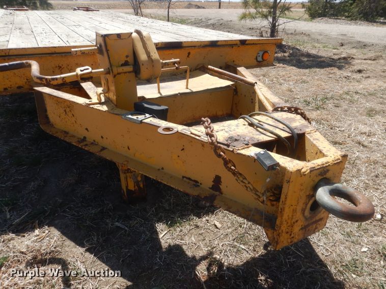 image for item DJ1300 L & L  equipment trailer